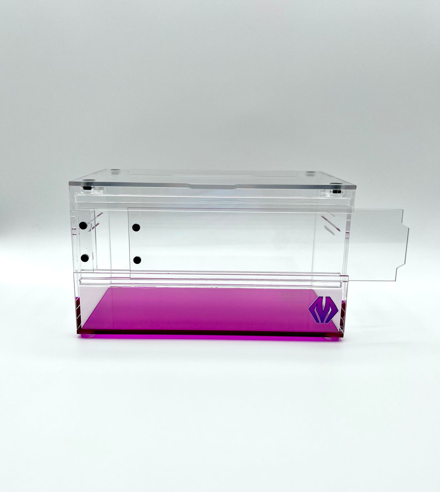 NEW! V3 purplebox 7x4x4 by Tarantula Cribs