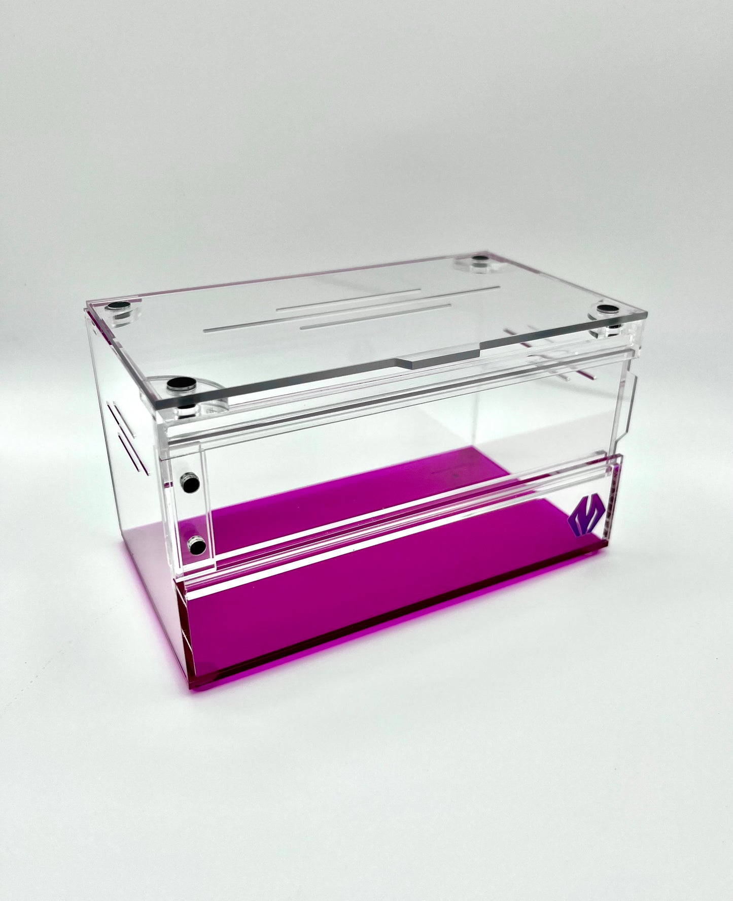 NEW! V3 purplebox 7x4x4 by Tarantula Cribs