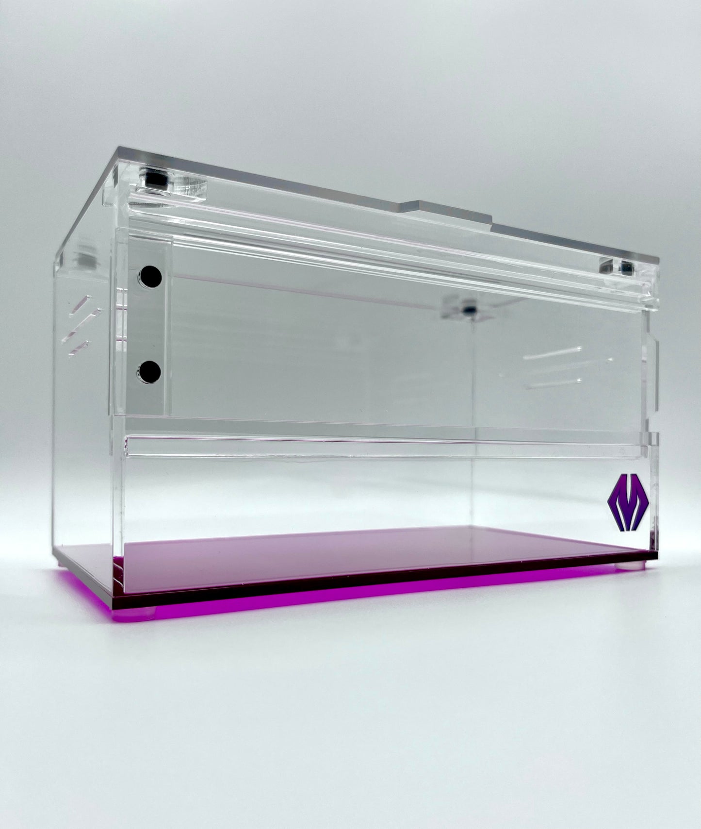 NEW! V3 purplebox 7x4x4 by Tarantula Cribs